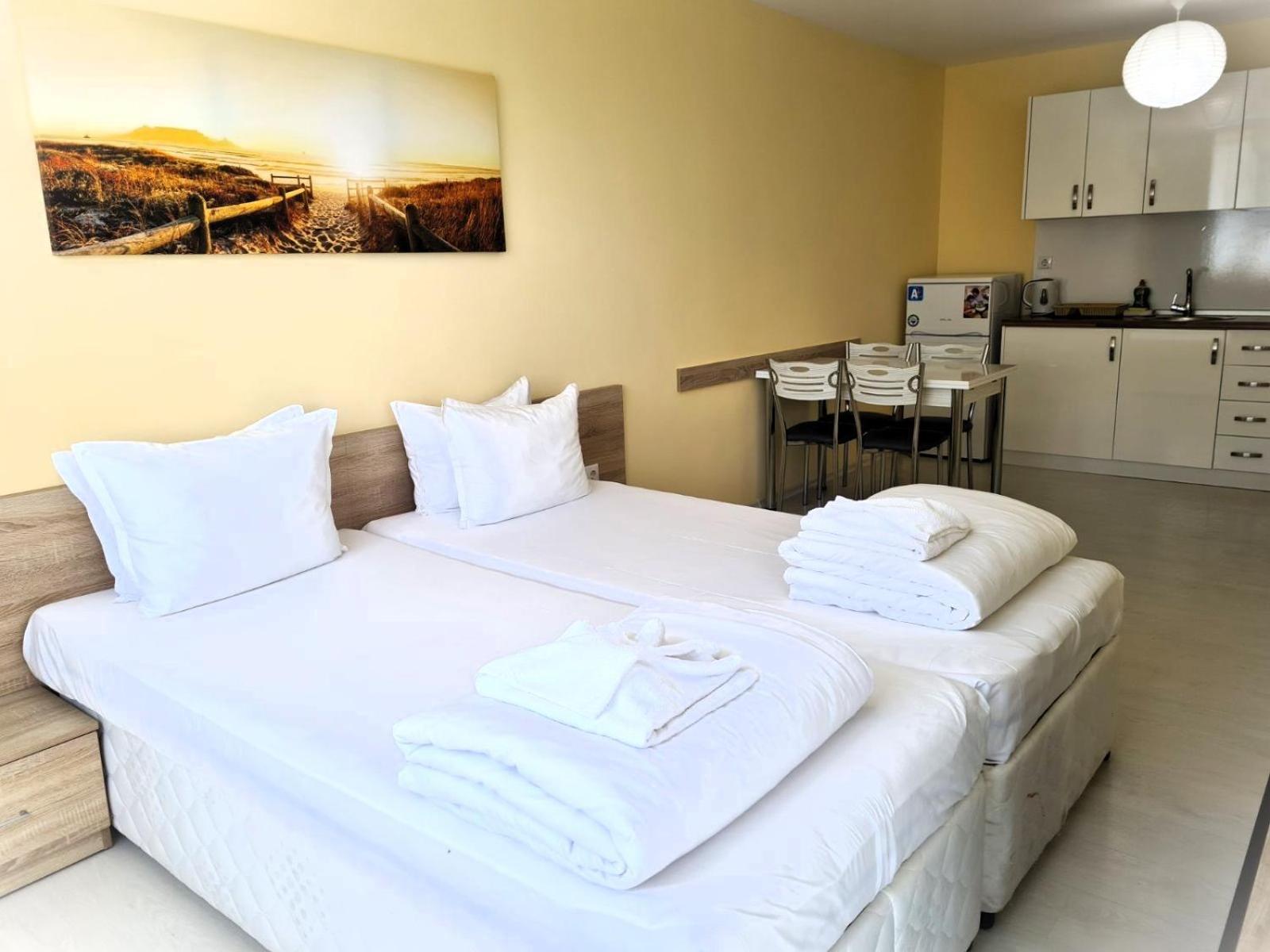 Apartments Stamopolu Lux With Pool View Primorsko Eksteriør billede