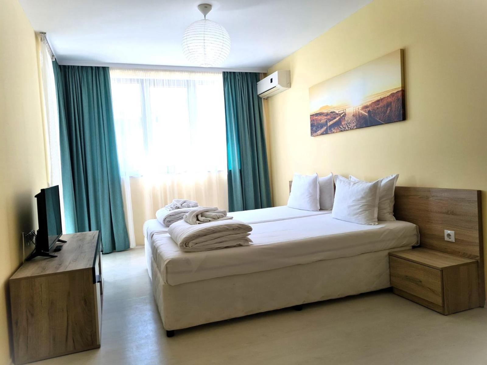 Apartments Stamopolu Lux With Pool View Primorsko Eksteriør billede